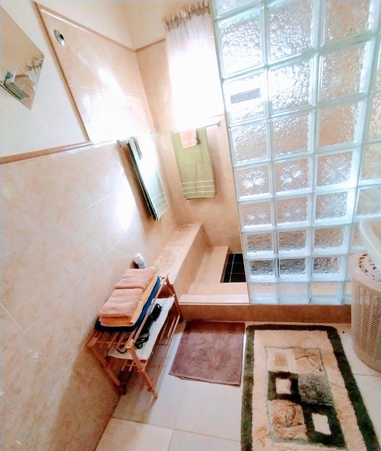 Gables Vacation Rentals With Private Gated Parking Onsite Knockpatrick Exterior foto