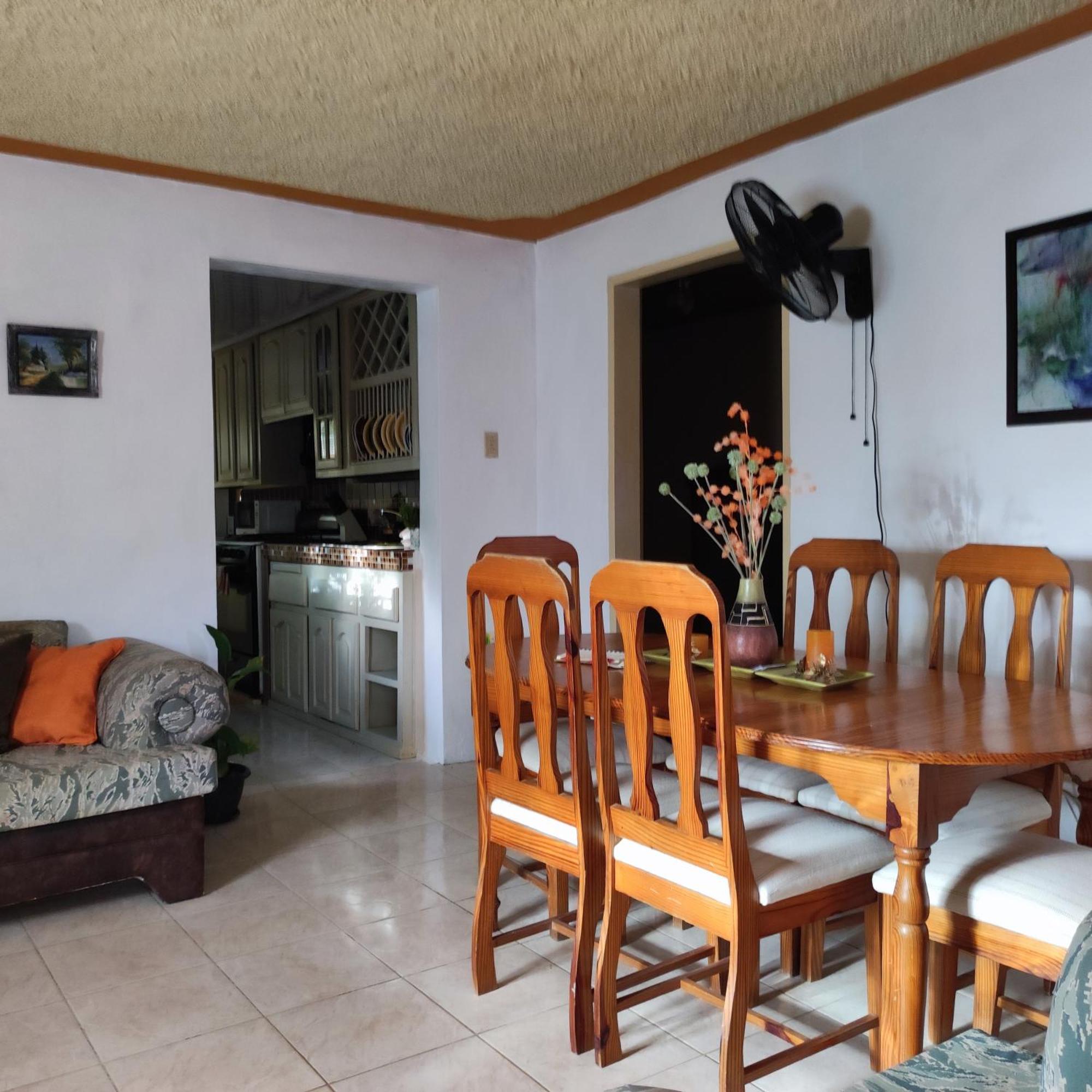 Gables Vacation Rentals With Private Gated Parking Onsite Knockpatrick Exterior foto